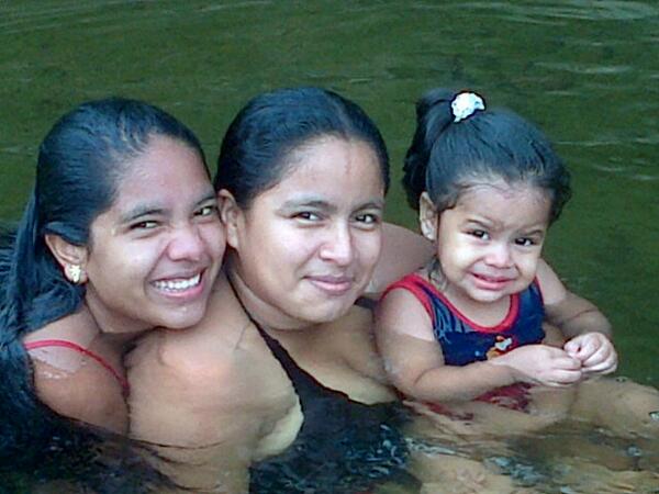 AngelesArboleda's tweet photo. Q rik agua http://t.co/3CHUyZ8AtC