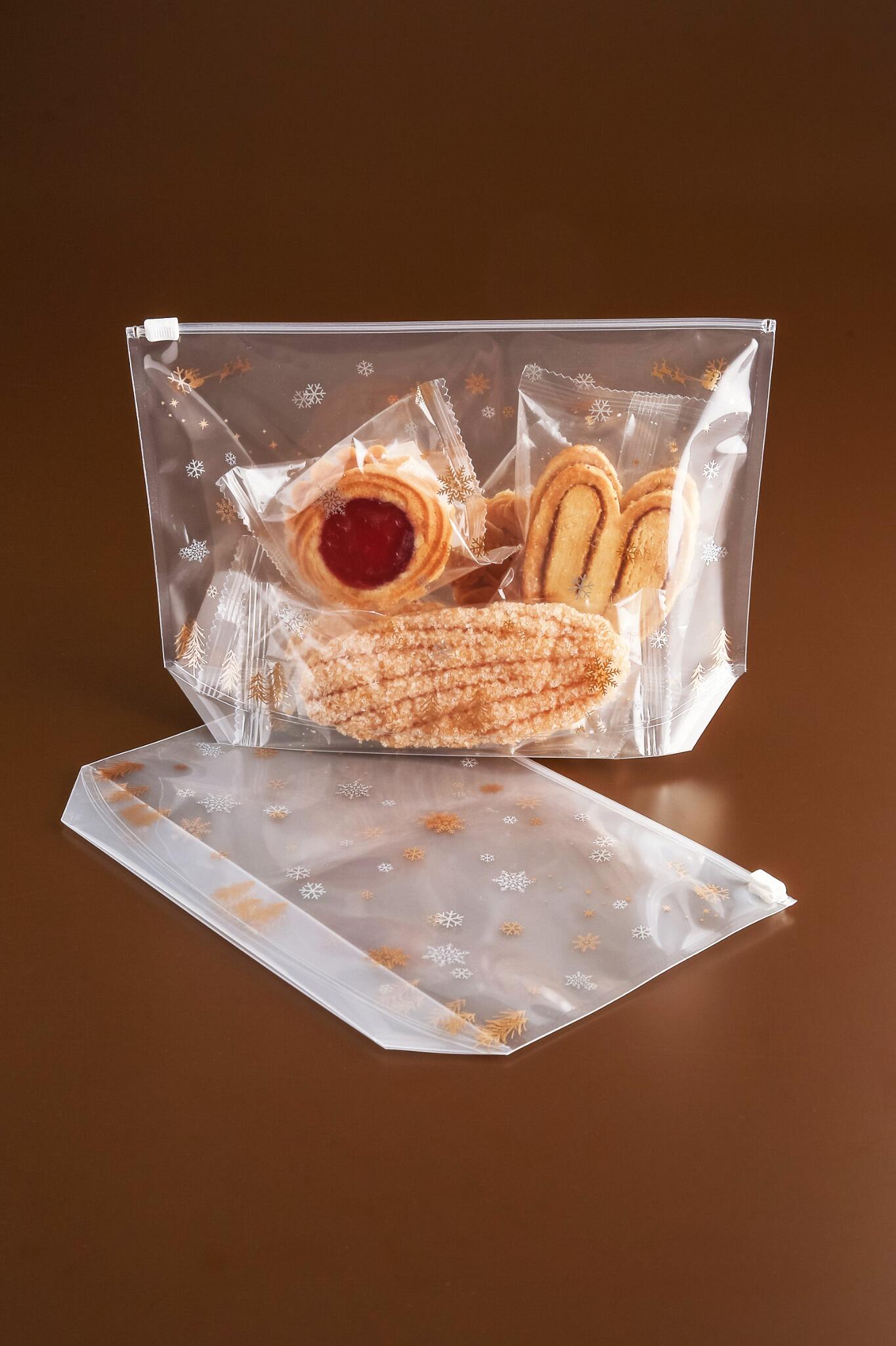 銀座ウエスト 12月1日よりバラ売りドライケーキを850円以上お買い上げのお客様に ウエスト特製スライダーポーチ 13 クリスマスバージョン をプレゼント致します トナカイに引かれ空を飛んでいくウエストロゴのフリッツ君がポイントです Http T Co 銀座ウエスト 12月1日よりバラ売りドライケーキを850円以上お買い上げのお客様に ウエスト特製スライダーポーチ 13 クリスマスバージョン をプレゼント致します トナカイに引かれ空を飛んでいくウエストロゴのフリッツ君がポイントです Http T Co
