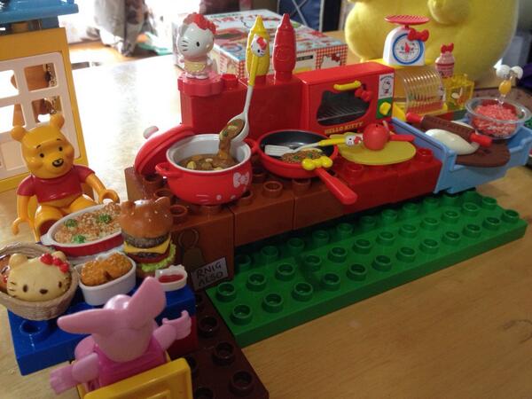terashima9321's tweet photo. LEGOとRe-Mentのコラボ http://t.co/O0BDhaF7HG