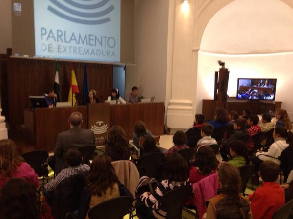 Hoy nos acompañan los alumos y alumnas del CRA "Río Tajo" del Campo Arañuelo