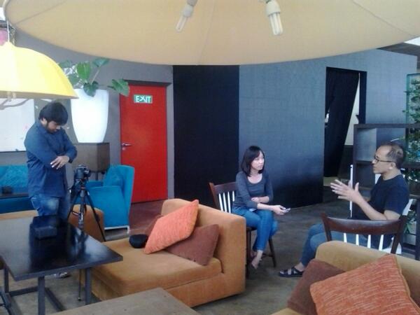 Now taping interview with architects for IAAW + @IMAJIbooks at <a href="/kemang89/">Kemang89</a>.