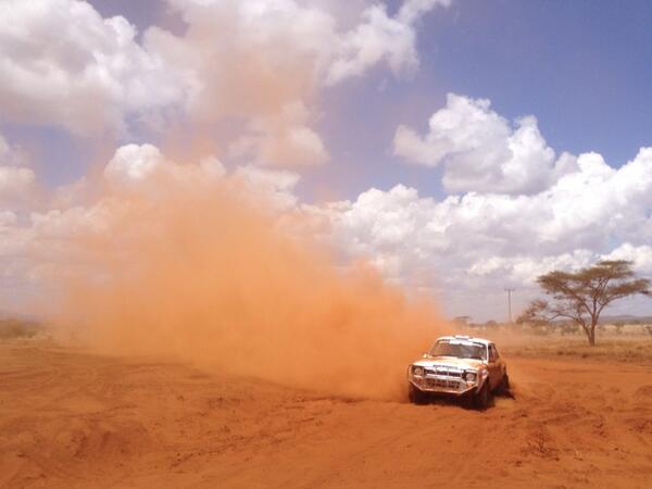 Geoff_Mayes's tweet photo. Smile for the camera boys! @bentleyssafari #EASC13 Next time you see a dusty white man, go where he is pointing 😊 http://t.co/ybO49ABVJh