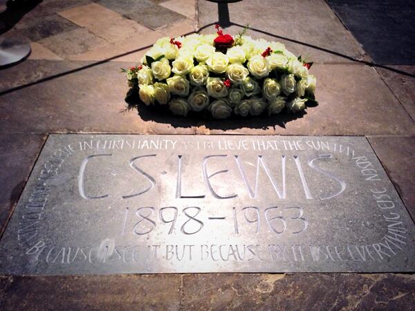 CSLewisDaily's tweet photo. The #CSLewis memorial at Poets' Corner in Westminster Abbey http://t.co/T6LlaFoW0h