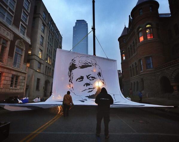 SheratonDallas's tweet photo. Fifty years ago, #JFK was shot in Dealey Plaza. Today we honor his life, and his memory. #JFK50 #DallasLOVEProject http://t.co/olGkjxC4S9
