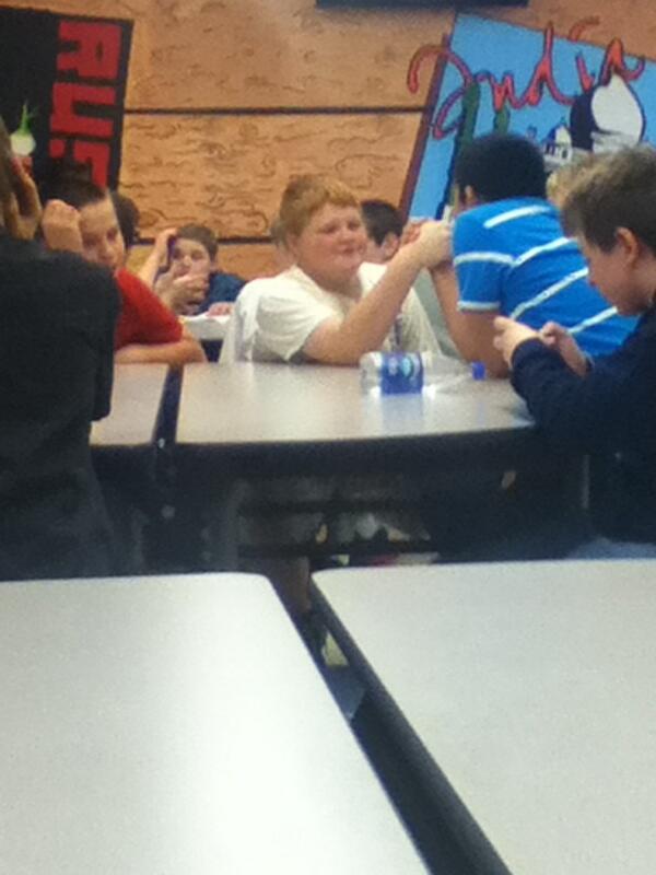 Starnes_Ethan's tweet photo. They're playing spin the bottle to see who had to arm wrestle😂😂😂👌 http://t.co/jGhTVCKm4w