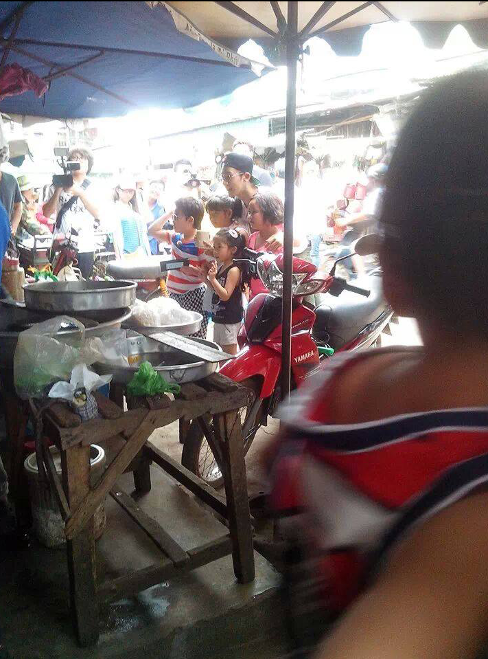 BZsIdKOCEAInJQj.png:large