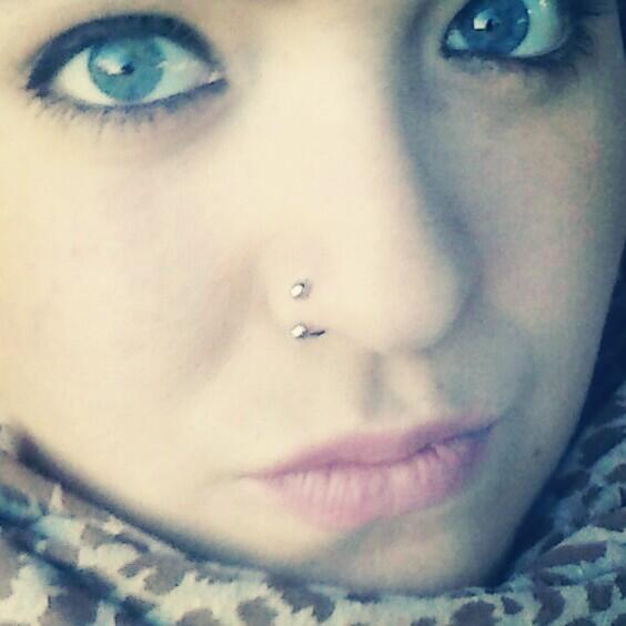 Cuando no encuentres a alguien que te sepa amar hay esque me vas a recordar pero lo siento porque sera muy tarde ya .