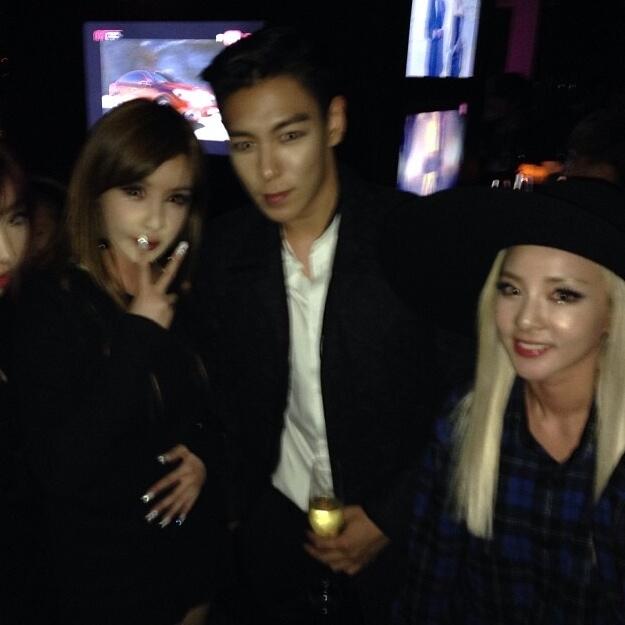 BZsi82pCYAAgQbY.jpg:large