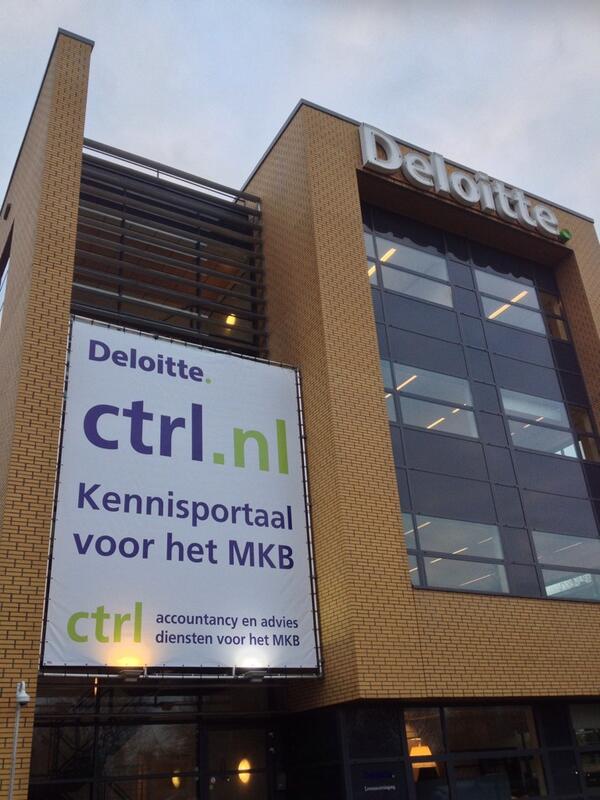 MegaPrintNL's tweet image. Ook Deloitte heeft gekozen voor onze gevel frame spandoeken om de nieuwe strak vormgegeven MKB campagne te promoten