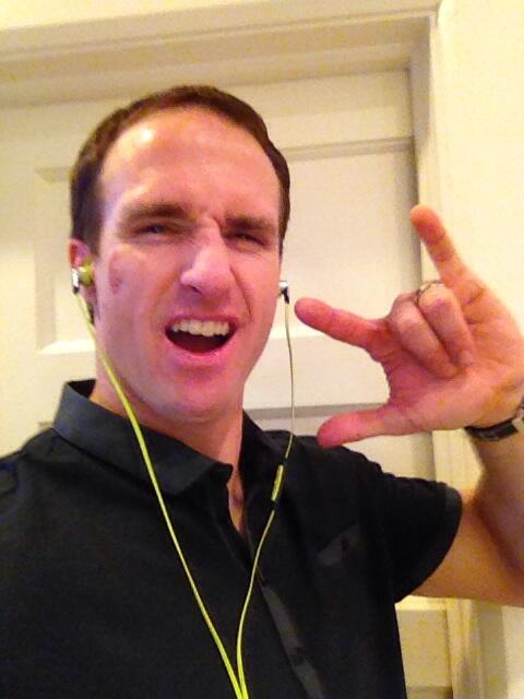 drewbrees's tweet photo. Love iSport Freedoms! Best sounding &amp; comfortable workout headphones ever! http://t.co/vZc5BnNKgu http://t.co/Ba8xxdHHyn