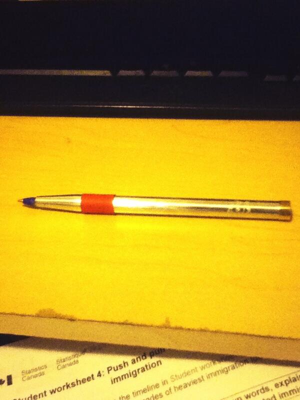 sdhruvv's tweet image. Made my first own pen!! :D #Technologyclass #itwasfun