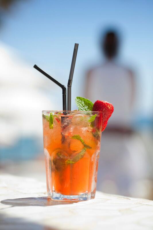 Nikkibeachcabo's tweet photo. Enjoy #CubanParty with live cuban music, a delicious Caribbean vibe and our World’s Famous #Mojito @Nikkibeachcabo http://t.co/tpcw2u9BCT