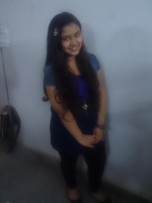Styles_Preeti's tweet photo. yesterday's a birthday party my look for it ^_^ http://t.co/6sKpnNEdk0