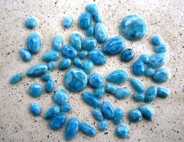 RDLarimar's tweet photo. Túnel de Jade - Larimar  auténtico y directo de nuestra propia concesión...https://t.co/wd60mpxLnZ http://t.co/syC0RSJ7RH
