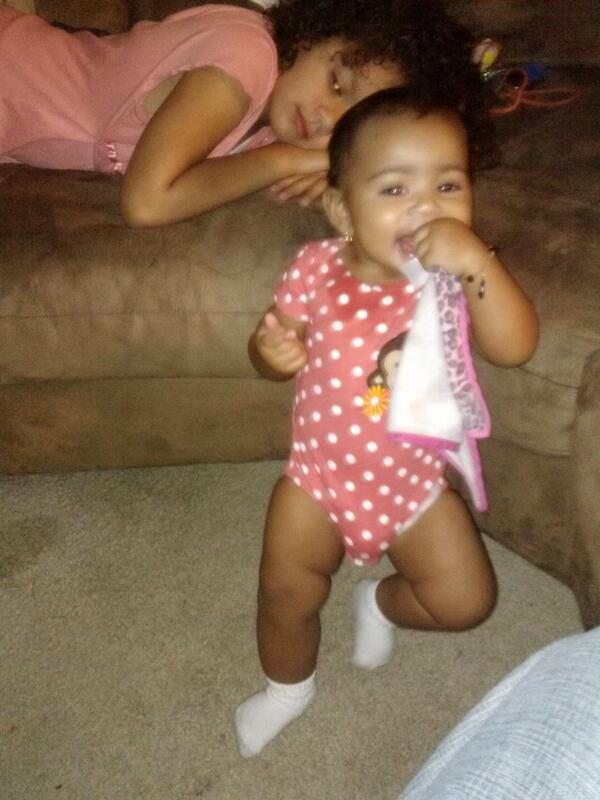 deepswagger's tweet image. awww look at her I love her