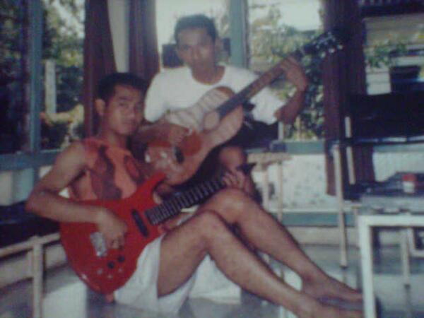 Aries_lampung's tweet photo. Aku doeloe bangetttts....hohoho http://t.co/0OEaf8kD9V