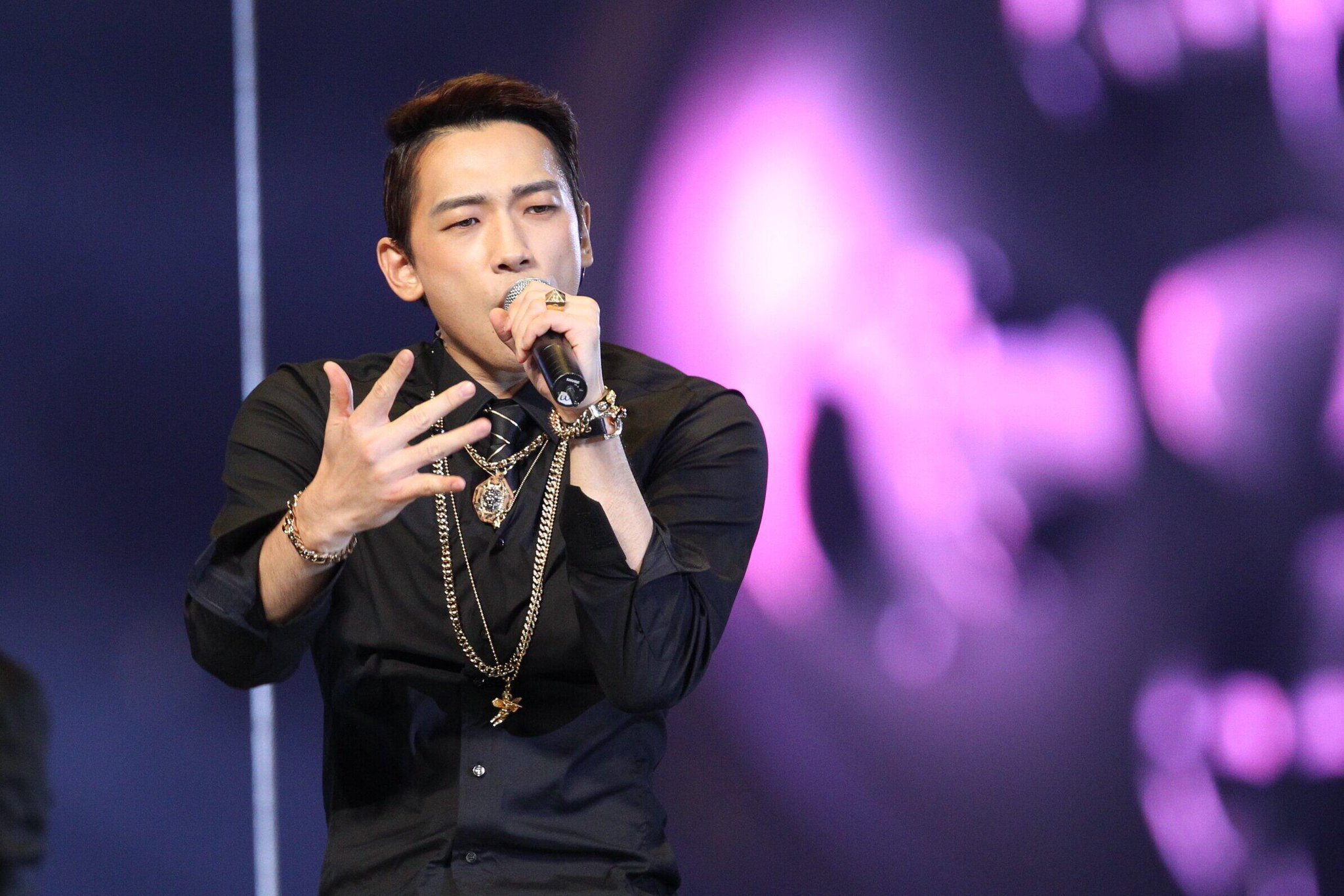 BZuiZ06CIAE3J7l.jpg:large