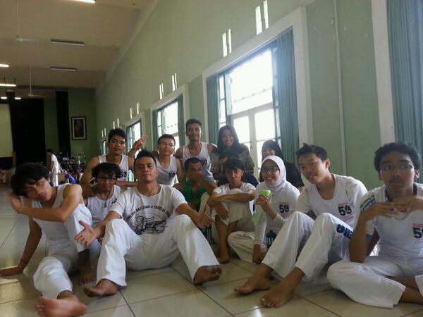 Workshop and Batizado Groupo Senzala Capoeira ! Fight stress, play capoeira !