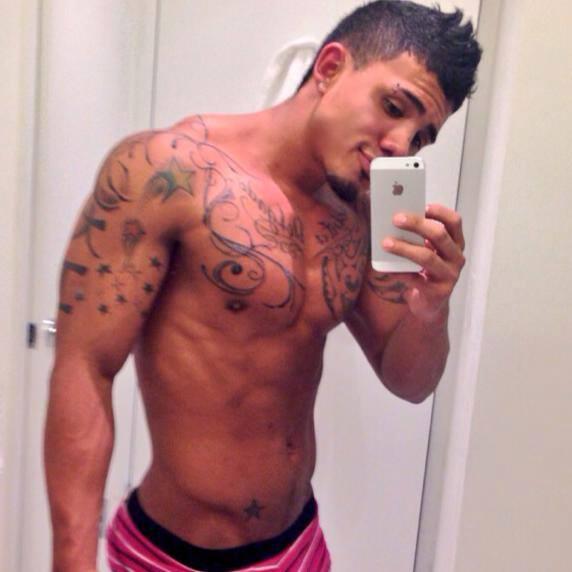 Cock_Block_FML's tweet photo. Tatted http://t.co/6HIuiz389R
