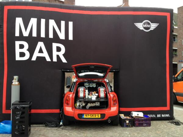 #BesteBinnenstad Mini Maxi actie. The bar is open!  Heerlijke Italiaanse espresso op de Oude Markt