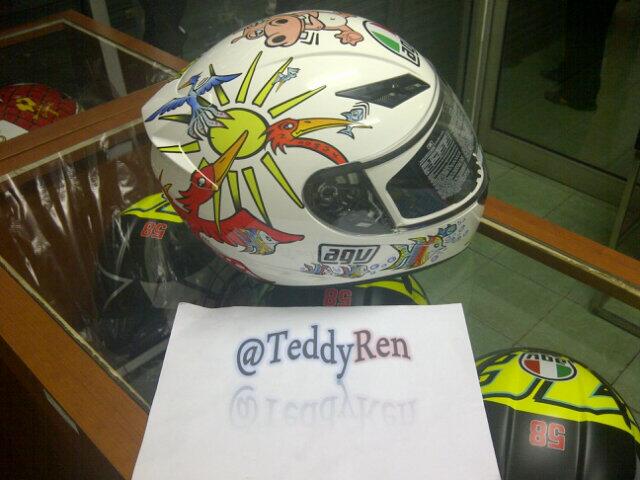 Terjual Helm AGV k3 dan GP-tech harga MIRING ukuran 