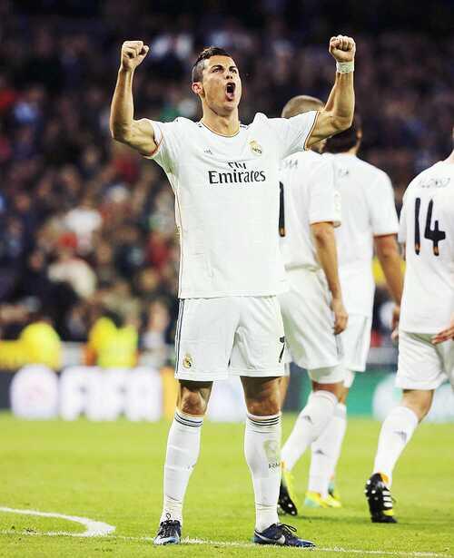 ReinoMadridista's tweet photo. ¡Hoy juega nuestro Real Madrid! El mejor equipo de la historia del fútbol. ¡HALA MADRID! http://t.co/ZHvBNi4X8B