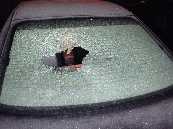 Zach_Riffe9's tweet image. What a great way to start the first day of break #smashedwindshield