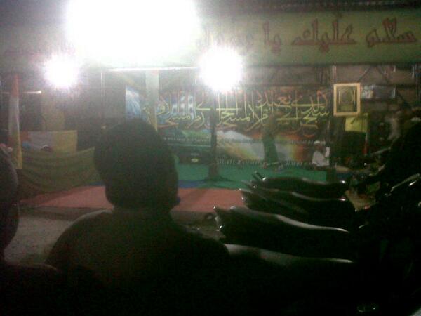 79Agun's tweet photo. Pret ah pret ah pret "@d_toyz: Kamera na butut RT @79Agun: .......@Majlis silahul mu'min http://t.co/hJa0VtBCoB"
