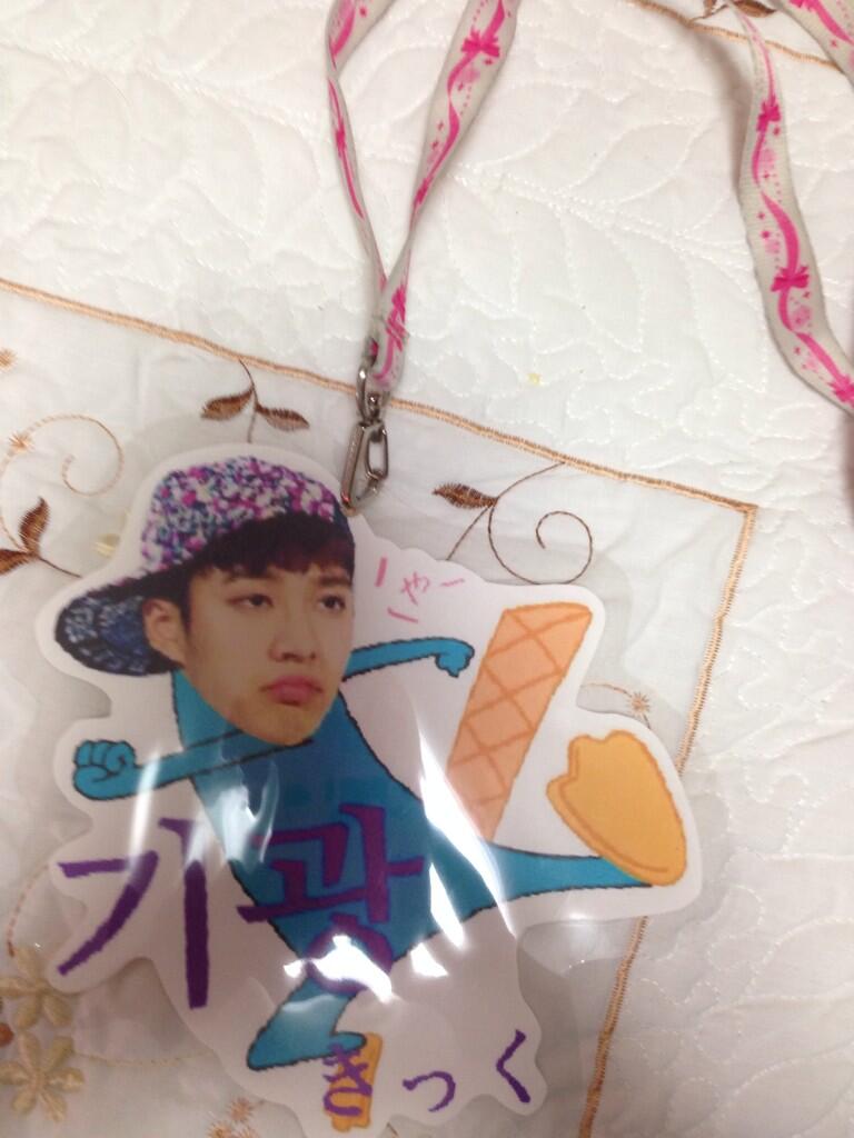 BZxKGU-CMAIyzXx.jpg:large