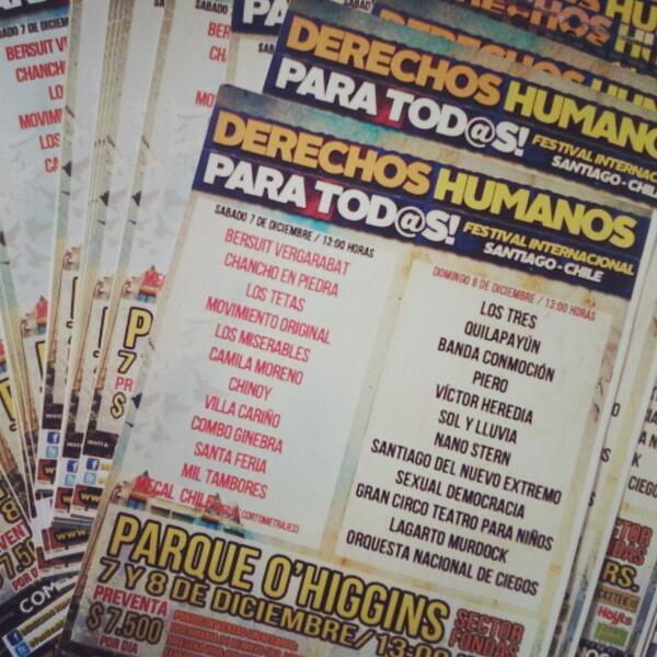 Festivalddhh_ch's tweet photo. ¡¡Se agota la preventa!! Asegura tu entrada para el #FestivalDDHH!! http://t.co/YTUsanxbPS