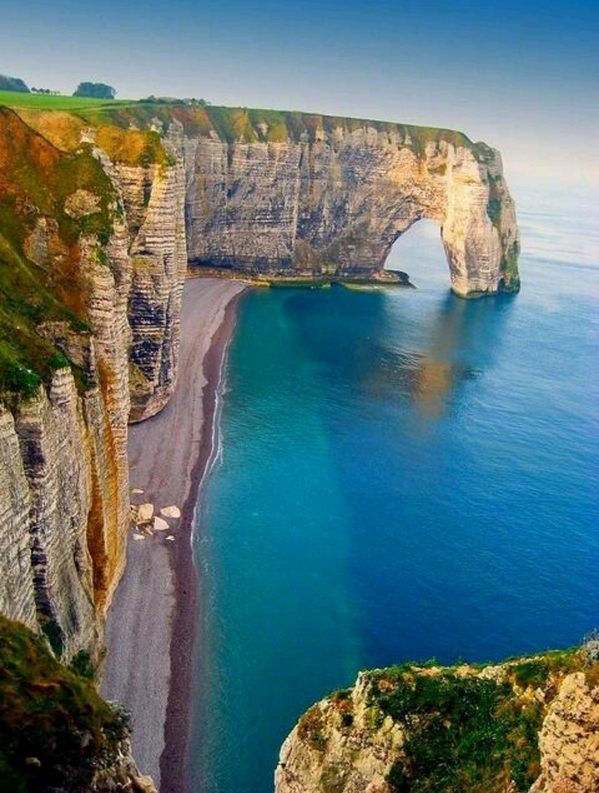 _Paisajes_'s tweet photo. Que imagen mas bonita. Etretat, #Francia. http://t.co/txoxo2EMa0