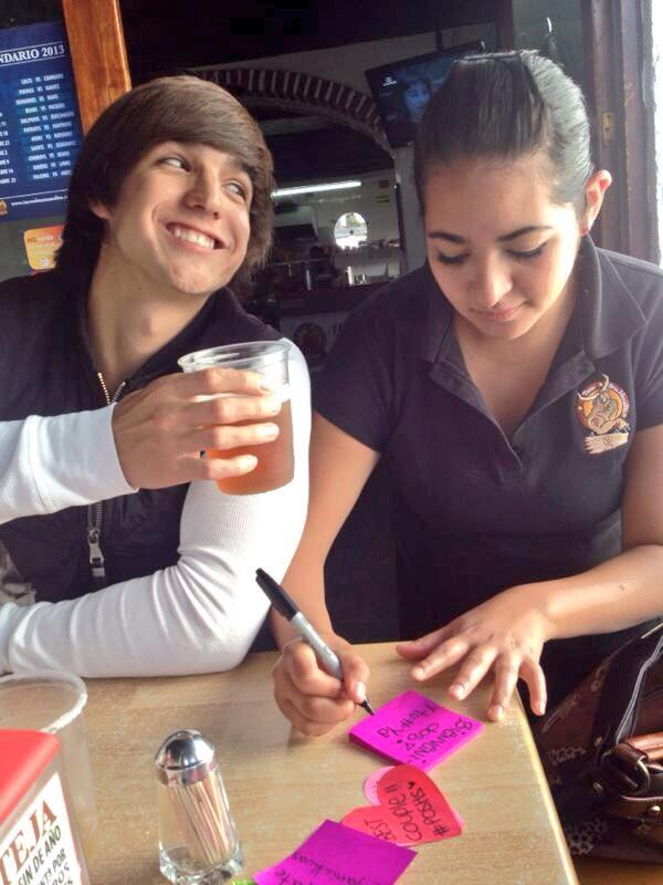 post_me_'s tweet photo. @DonManolitoMx #ShareAPostIt y tu... #Yaloprobaste @GuapoRob http://t.co/xBFTBrVXqI