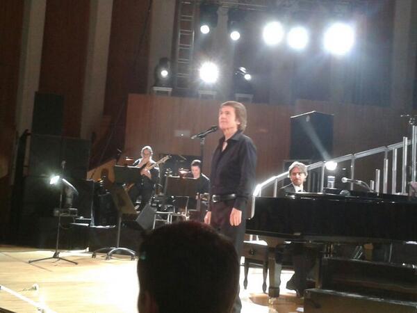 Прямая ссылка на встроенное изображение