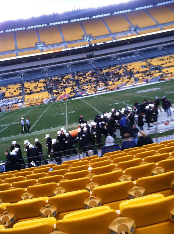 sean_odonnell6's tweet photo. 150 RT's and I'll storm the field and tackle JJ http://t.co/ESJa7ysxxu