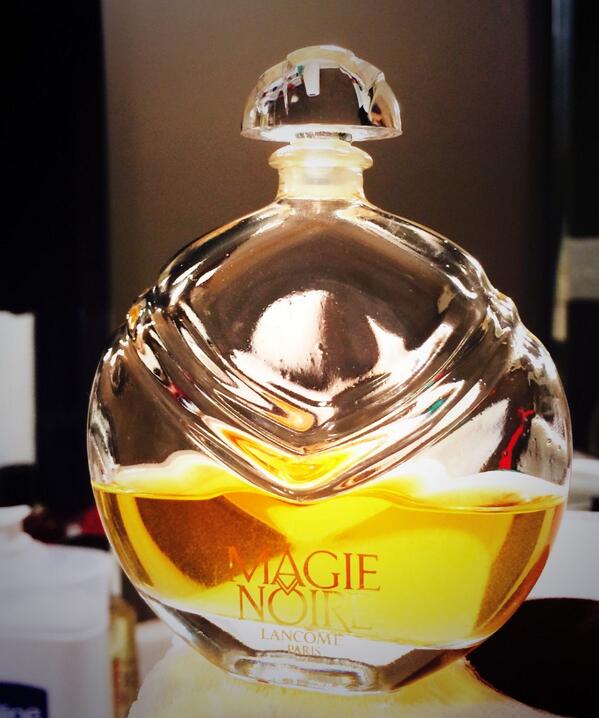 BarbaraWHAS11's tweet photo. Distraught to discover #magienoire @LancomeUSA #discontinued  Waaah. http://t.co/1xlCNK50VE