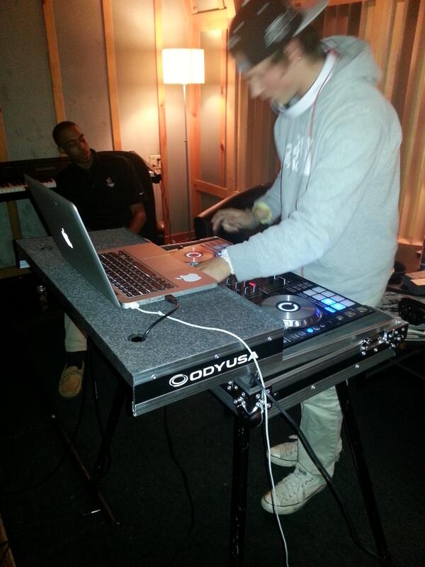 Prince_of_PA11's tweet image. @PLRmusic @Core808 @DjEnako in the studio!!!! #core808 #corecre8