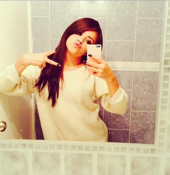 sofh_sofhia tweet picture