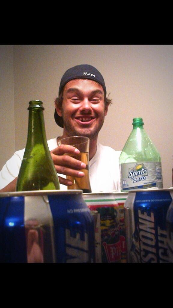 BillayJon's tweet image. Hey @_paycheck crack your lids and smile #eyeswideshut #nomix  @DiehlKorey @leeberj @ImBrettYeozier @chadbasaraba