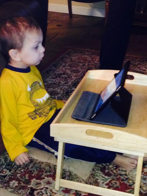 whats this tweet media