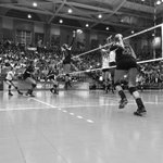 Photo by Mari Winter (@RedlandsVBcoach)