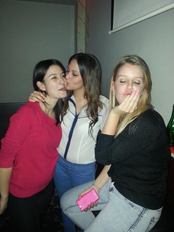 9121jesus's tweet photo. Ke lokas @IreneDto @Esther_Espinosa @aiculsp http://t.co/DF4DoLbYgf
