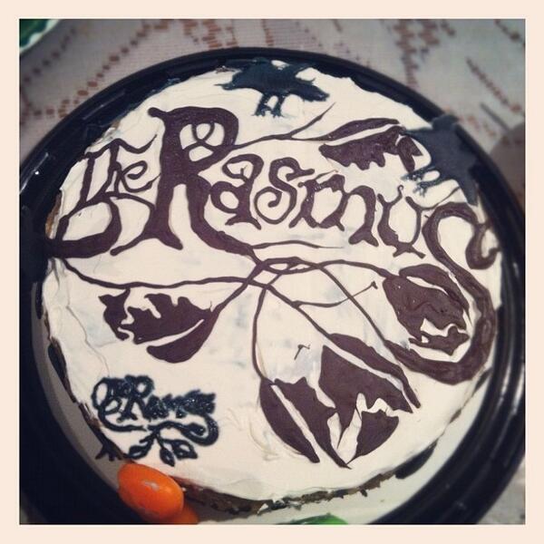 eleniigc's tweet photo. Mi pastel de cumpleaños! 🎉🎁 #TheRasmusInternationalDay http://t.co/EooQI6JD2O