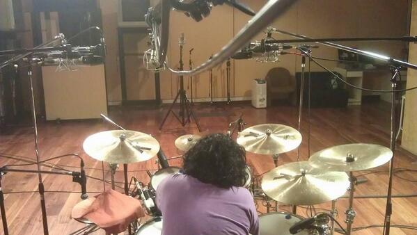 LuisBacque's tweet image. Crazy setup at today s session #IPANEMA #ROCK  #COLES4038 #NEUMANN #TUBE #JOSEPHSON #BEYER