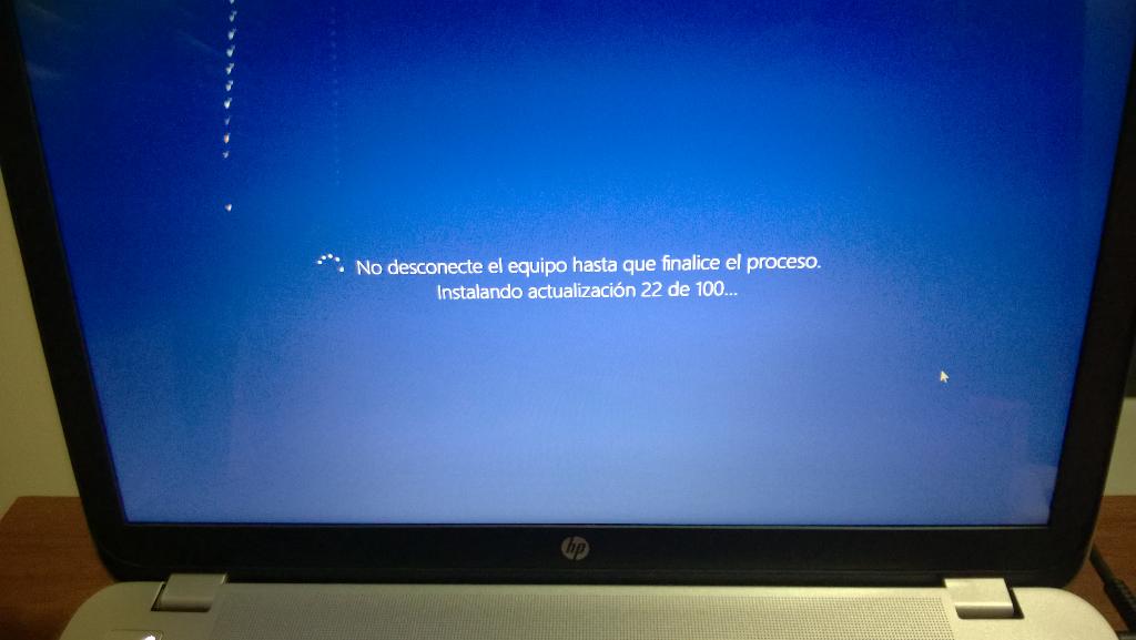 MartinReina's tweet image. Cuando el computador detecta que tienes afán. #WindowsStyle