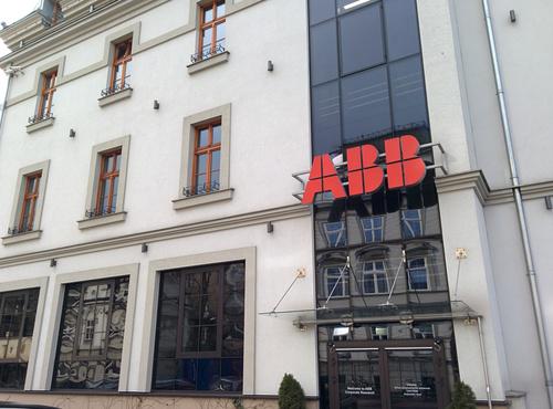 BlindApplying's tweet photo. Gonçalo sends greetings from Krakow. First impressions from his internship at ABB on http://t.co/XywUmeDew3 http://t.co/7SBWtzl0BS