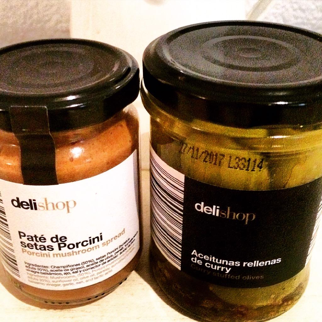 la_gastronoma's tweet photo. POP-UP BRUNCH downloading... #Idea6 SPREAD & OLIVES // aceitunas con curry y paté porcini de @delishop #lagastronoma http://t.co/k2qa5zcYEA