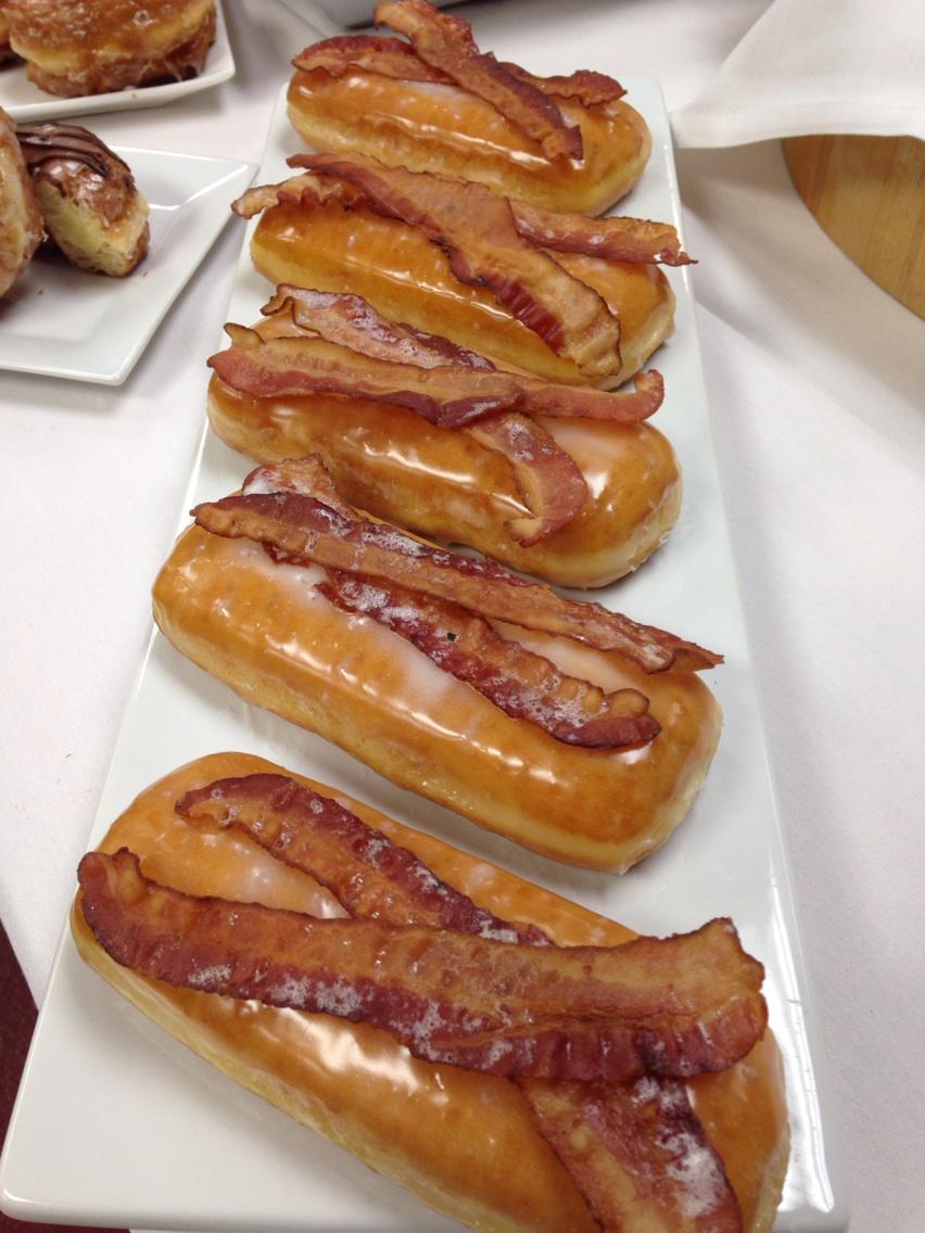 Just had <a href="/DunkinDonuts/">Dunkin'</a> deluxe bacon donut which is being tested in Providence. Pls come to Boston! #ddbacondonut