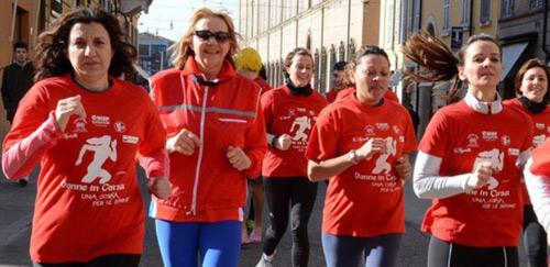 UispERtutti's tweet image. Il 7 marzo più di 1.000 #donne di corsa per le vie del centro di Modena uisp.it/emiliaromagna/… @UispModena #podismo