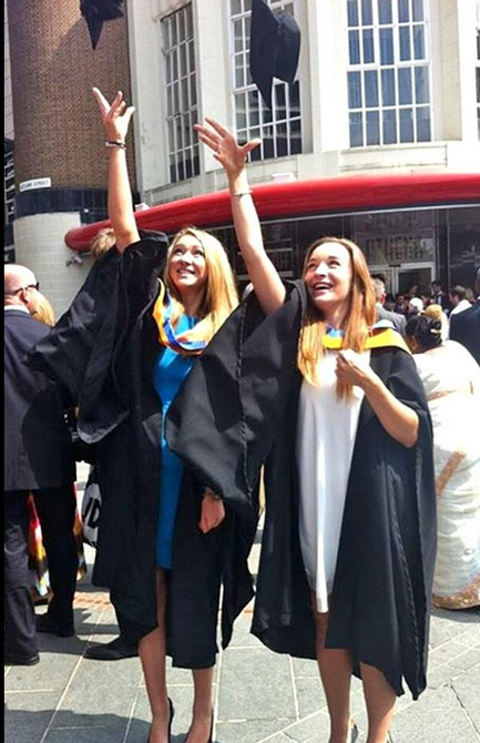 robynd23's tweet photo. Still one of my favourite photo's of all time! Can't believe how quick the last 2 years have gone! @alicejanewilson http://t.co/7L0ZTpnGW8