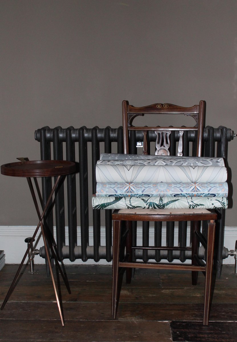 mockbeeandco1's tweet image. Look at our beautiful little drinks table! mockbeeandco.com/proddetail.php… #drinkstable #madeinBritain #wallpapers